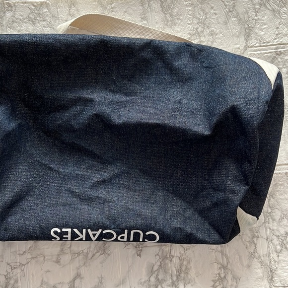 🇺🇸 Private party gym bag Workout for Cupcakes Duffel - Picture 5 of 6